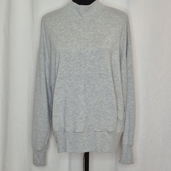 Athleta Appolo Crewneck Plush Nirvana Sweatshirt Hidden Pleat Pockets - Size M - Picture 4 of 15